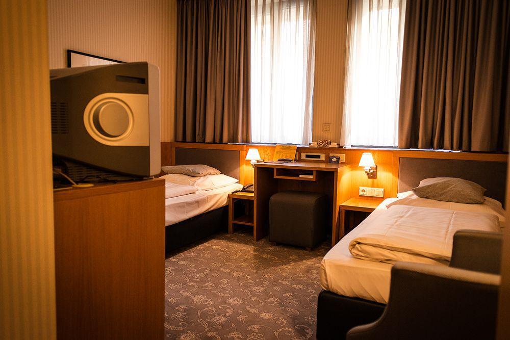 פרנקפורט Townhouse Hotel מראה חיצוני תמונה